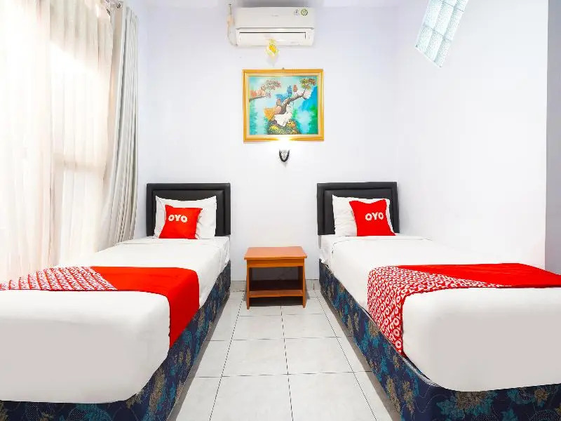 Oyo 91561 Gandhi Hotel