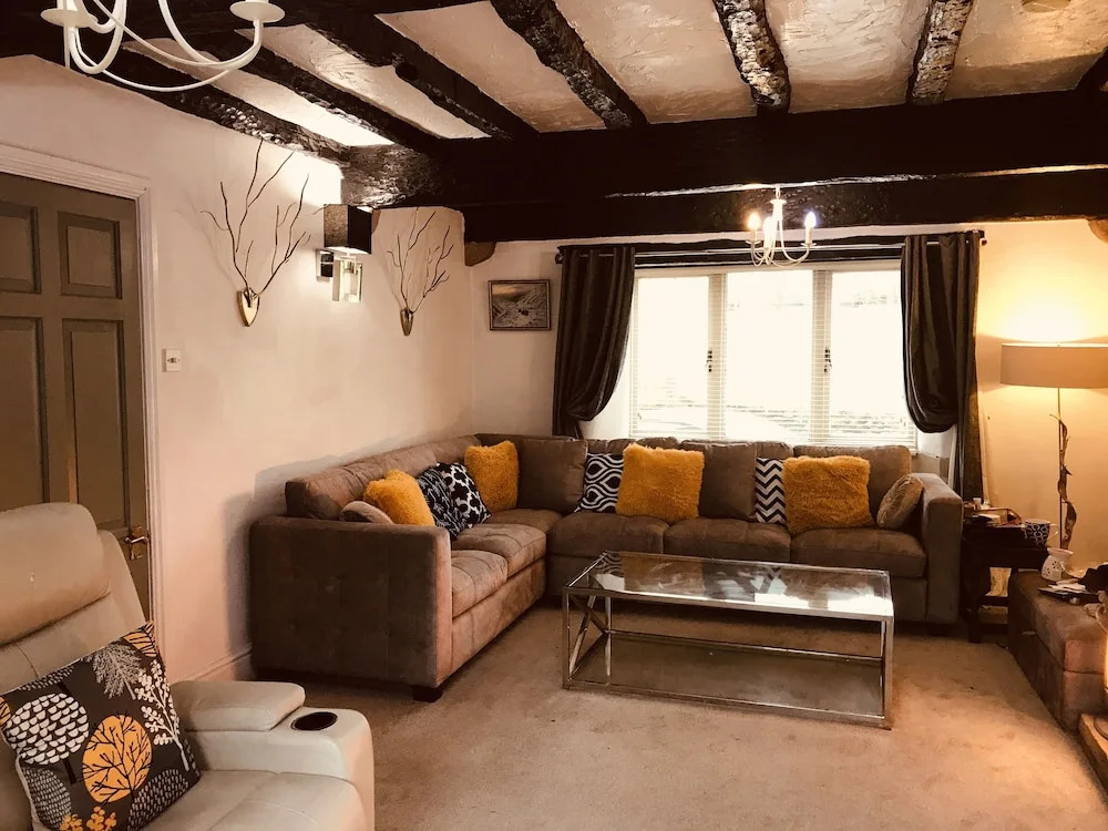 3 Bedroom Country Retreat - Dogs Welcome