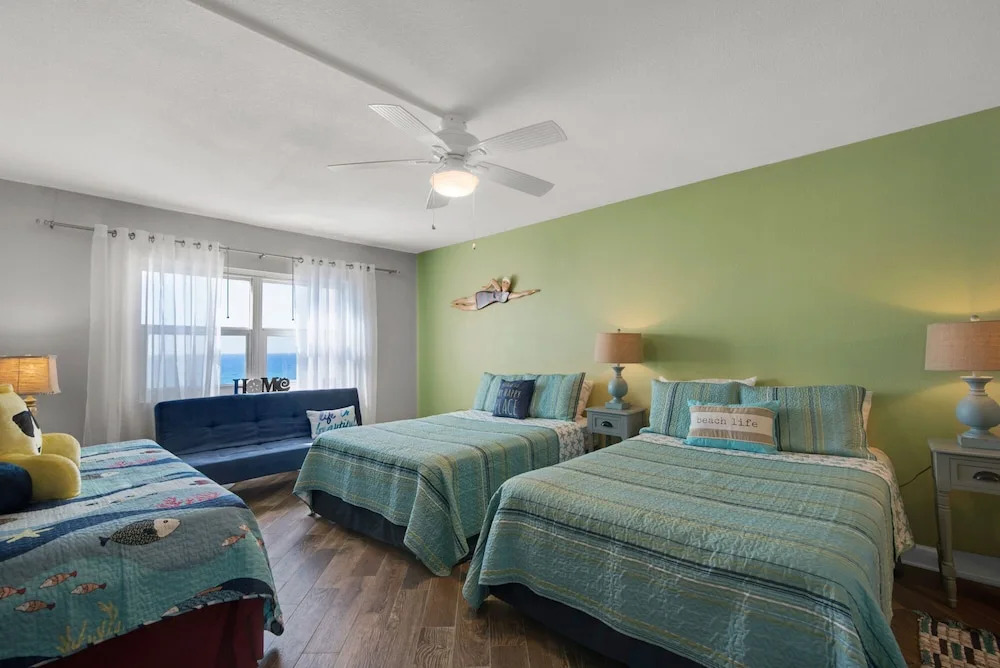 Regency Towers 702 West - Two Bedroom Condo