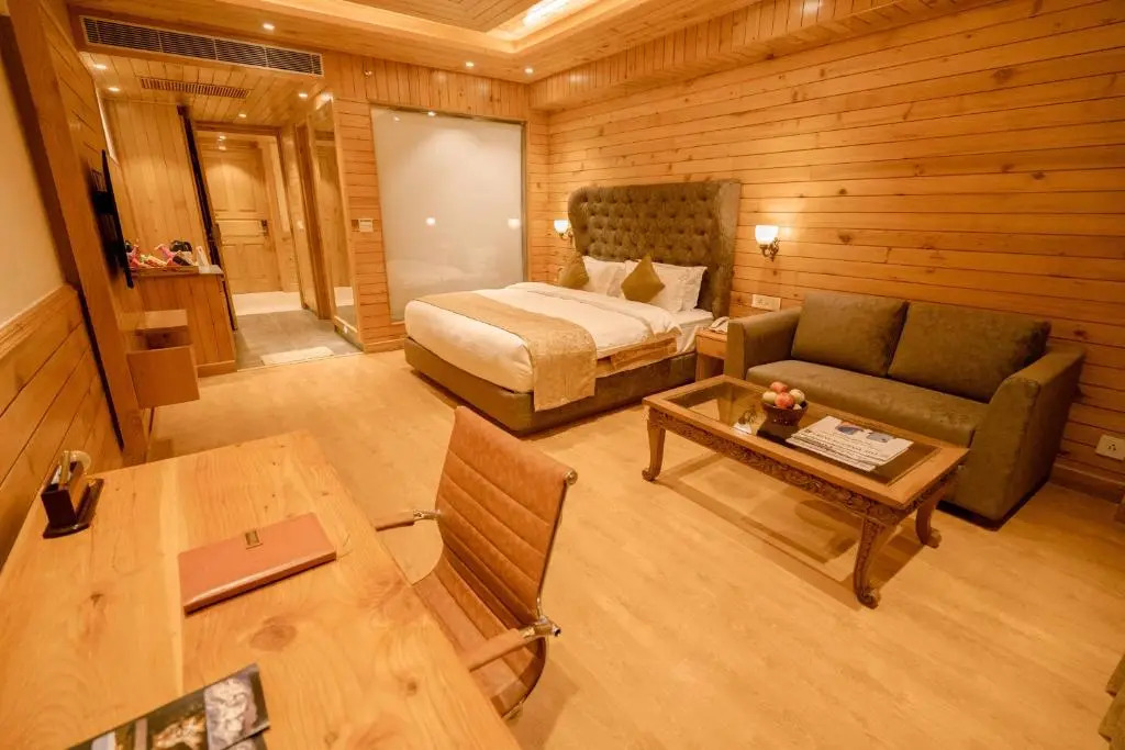 Tiaraa Hotels & Resorts - A Luxury Resort Manali