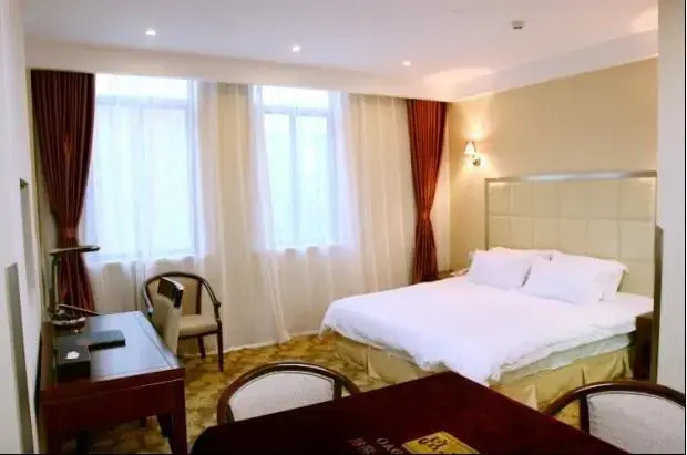 Lovebird Business Hotel