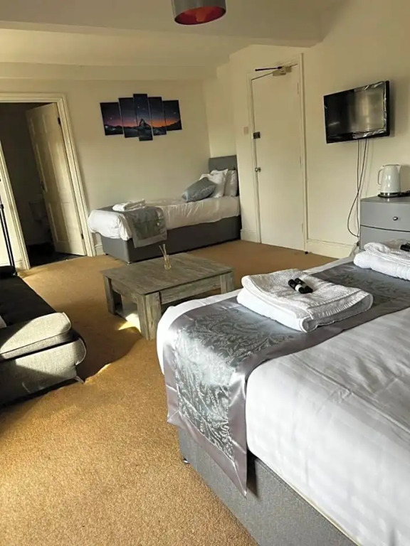 Queens Hotel