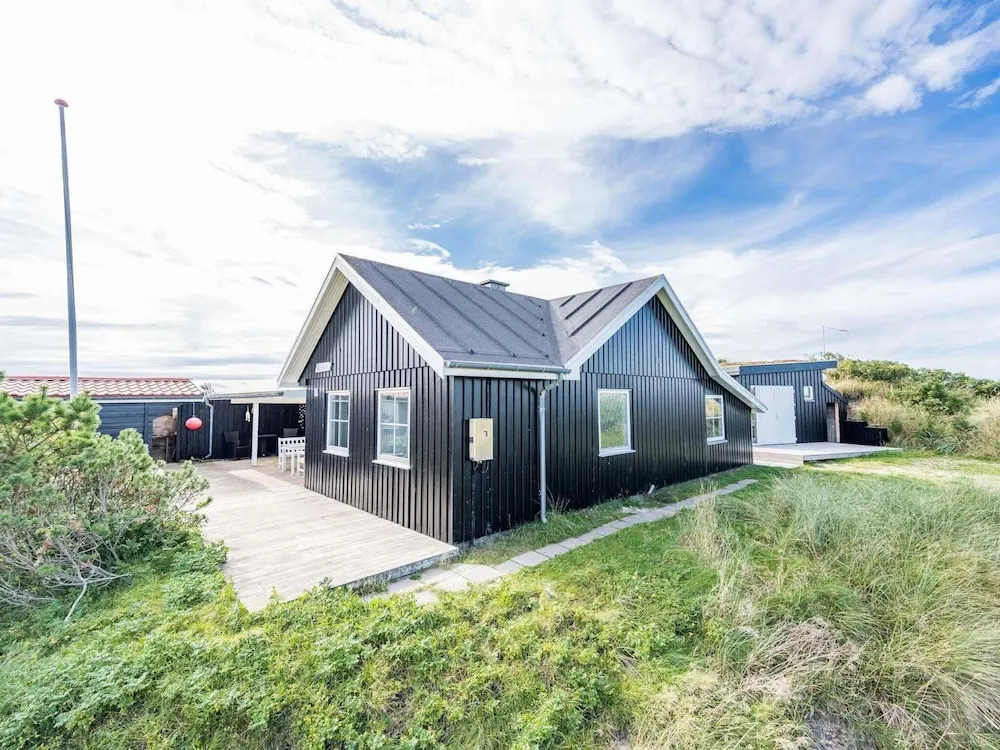 5 Person Holiday Home in Oksbol