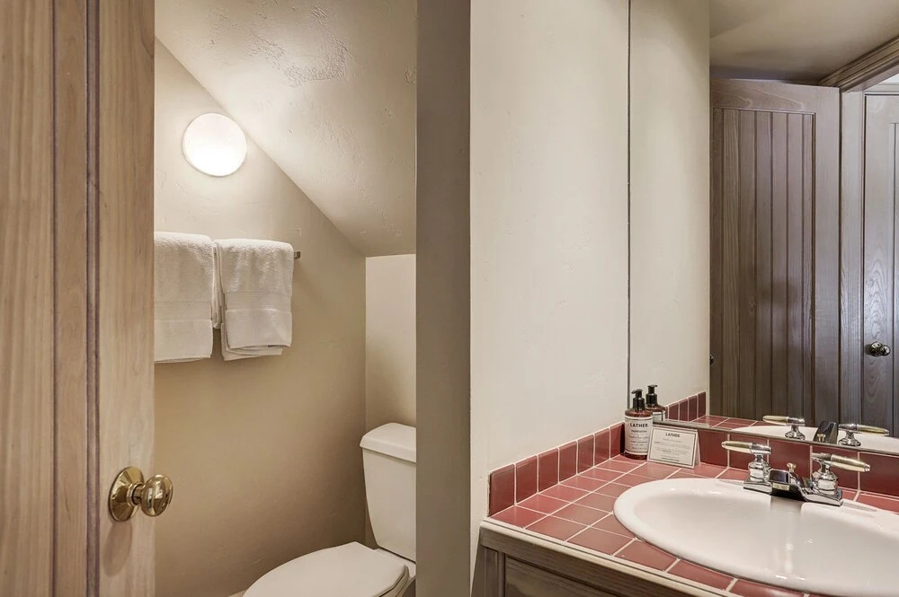 Luxurious 3 Bedroom/4 Bath Townhome- Beaver Creek Ski-in/out Townhouse by RedAwning