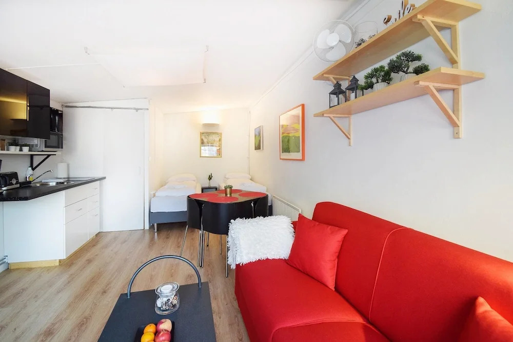 Apartment M13