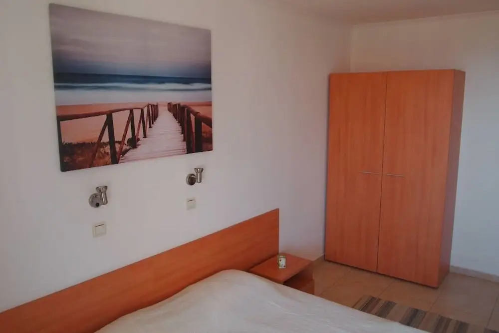 Sea View 2 bed Apartment With Pool