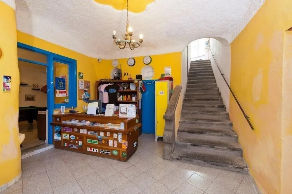 ring hostel