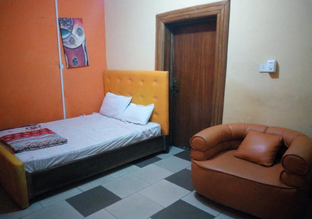 Crown Hotel