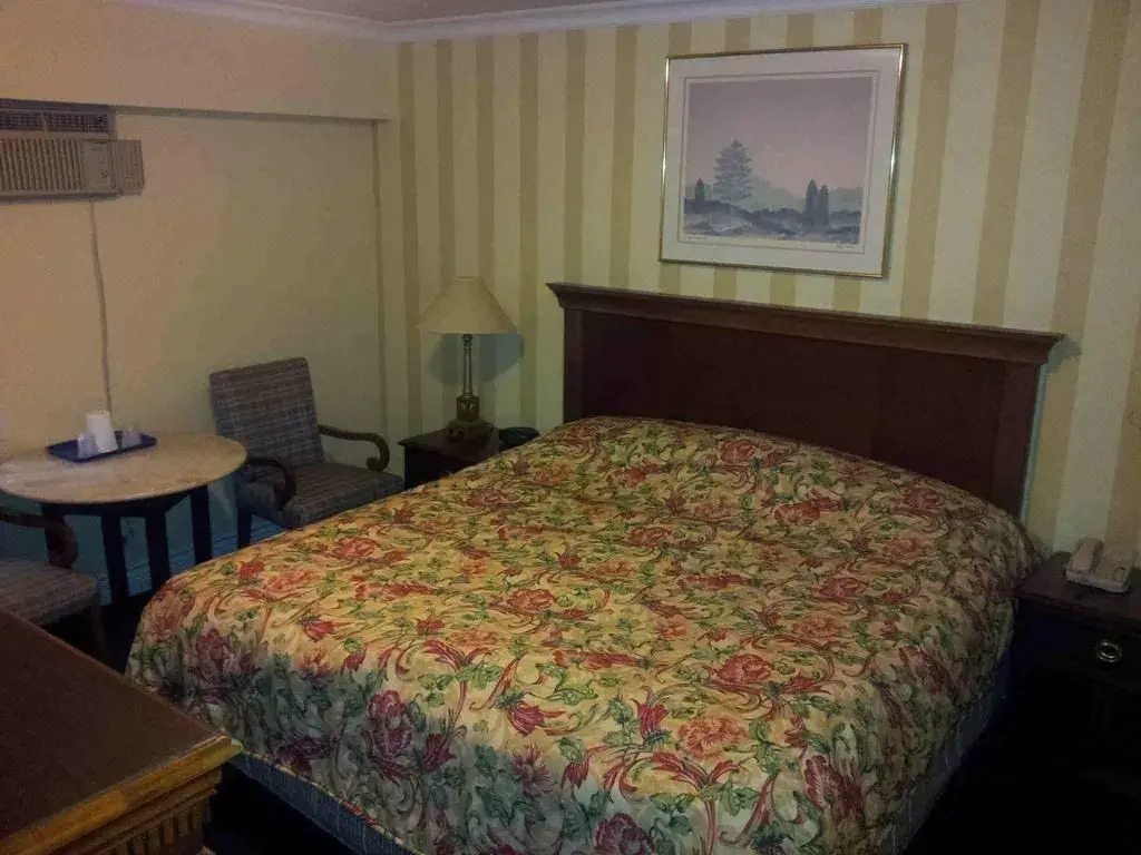 Island Travel Inn