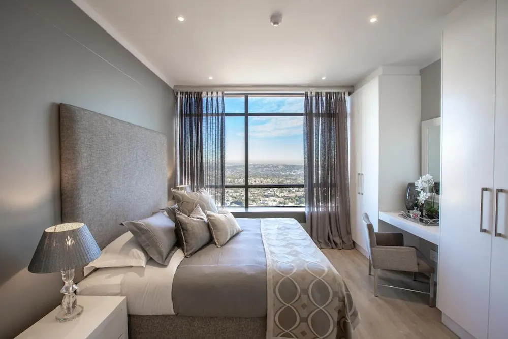 Executive and Spacious Apartments in Masingita Towers Sandton