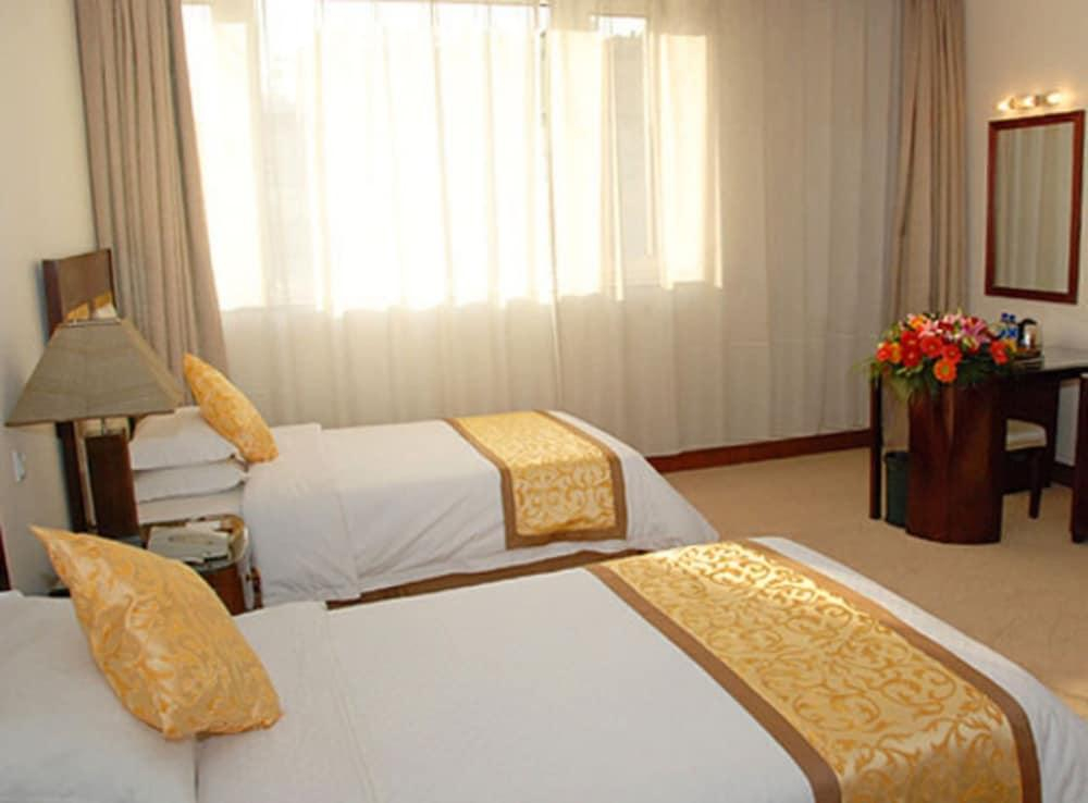 Tianjin Super Garden Hotel