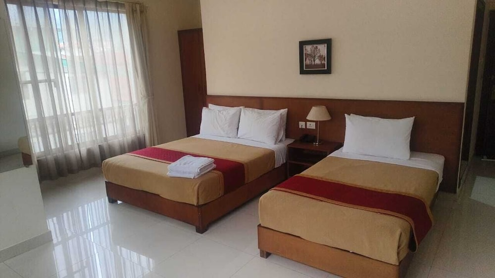 Hotel Evergreen 9