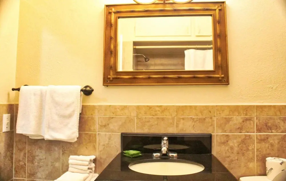 Coconut Grove Beach Resort Suite 5