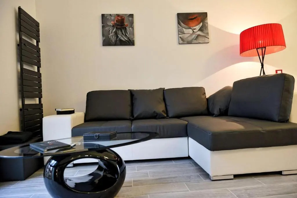 Maison Dora 10
