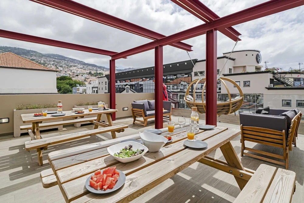 Drapes Design Apartments by An Island Apart