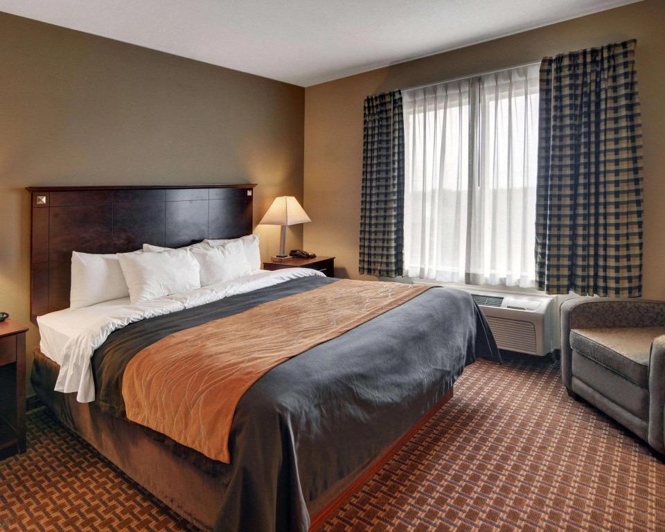 Comfort Inn & Suites Near Lake Lewisville