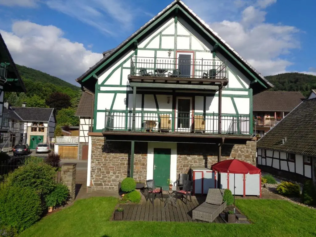 Ferienwohnungen Rurseeblick