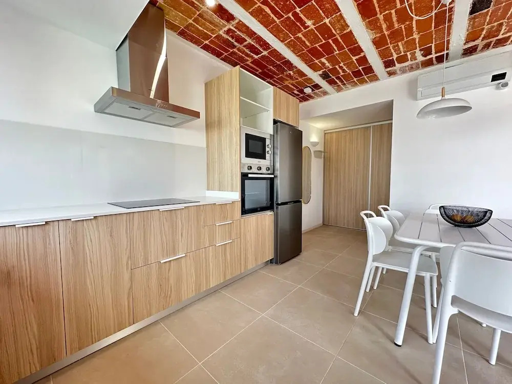 Arago 272 in Roses With 2 Bedrooms and 2 Bathrooms
