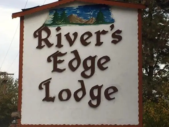 Rivers Edge Lodge