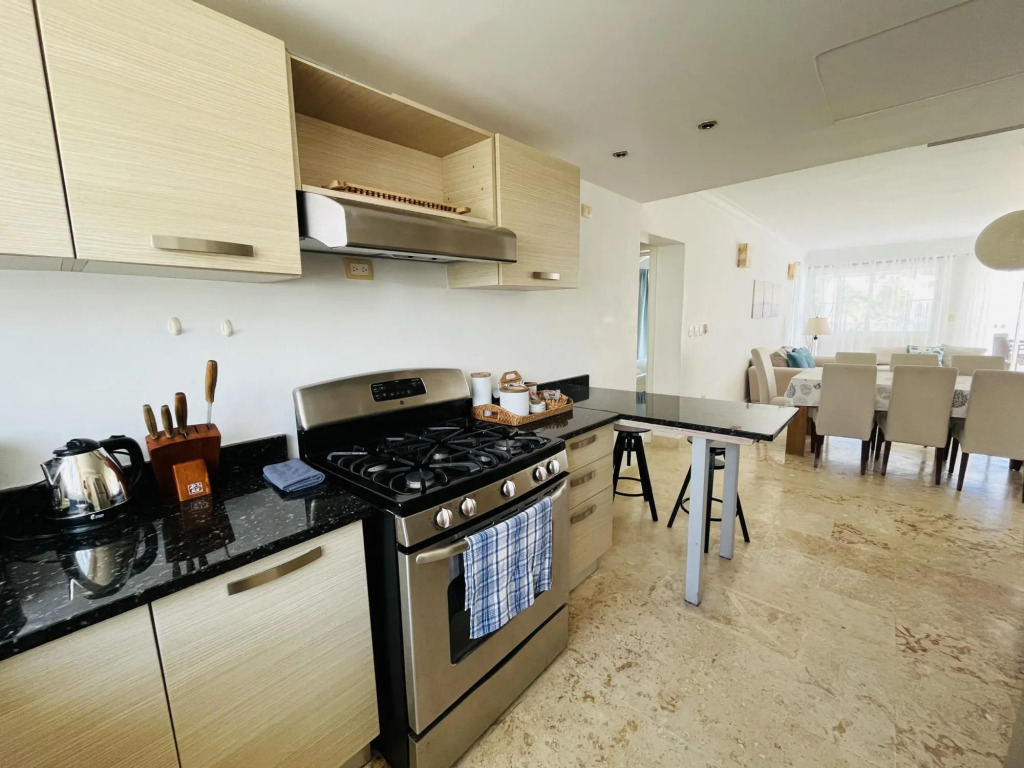 Beauty Playa Turquesa ocean views 3bed apartment P