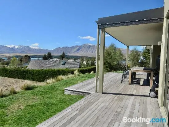 Takapō Escape - Lake Tekapo