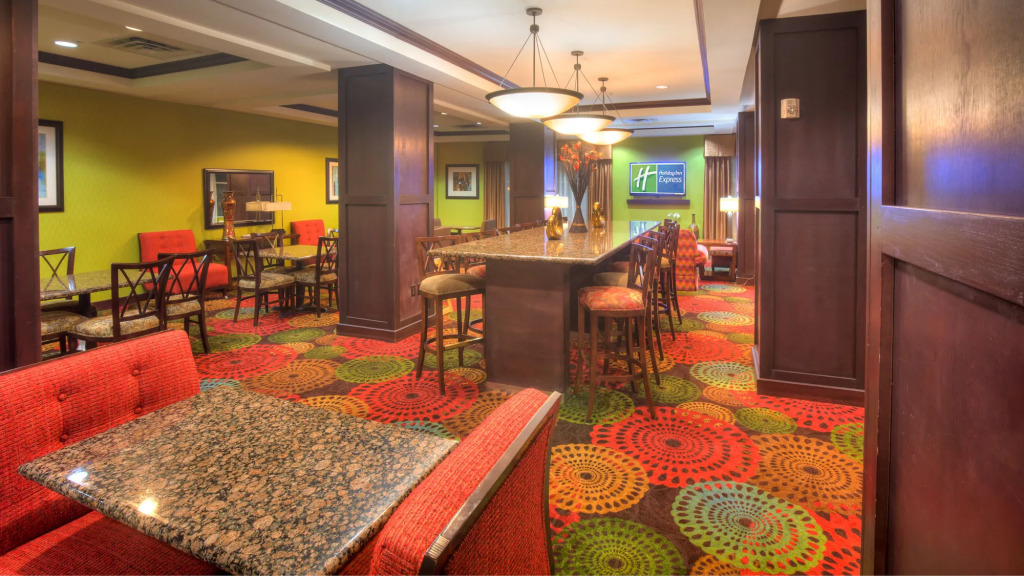 Holiday Inn Express Hotel and Suites Elk City by IHG