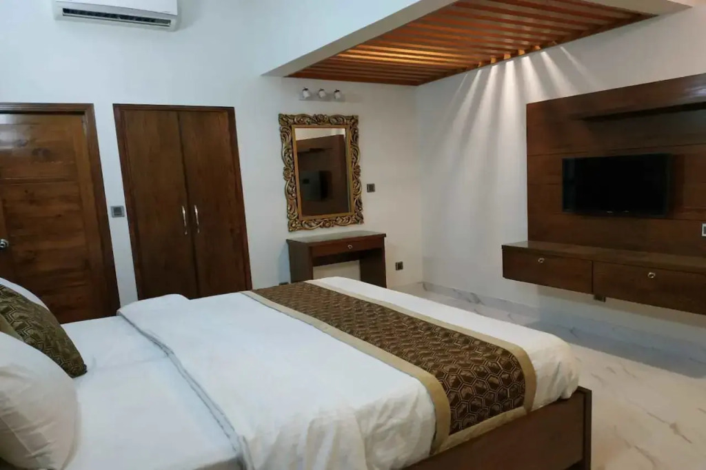 Seashell Inn Hotel