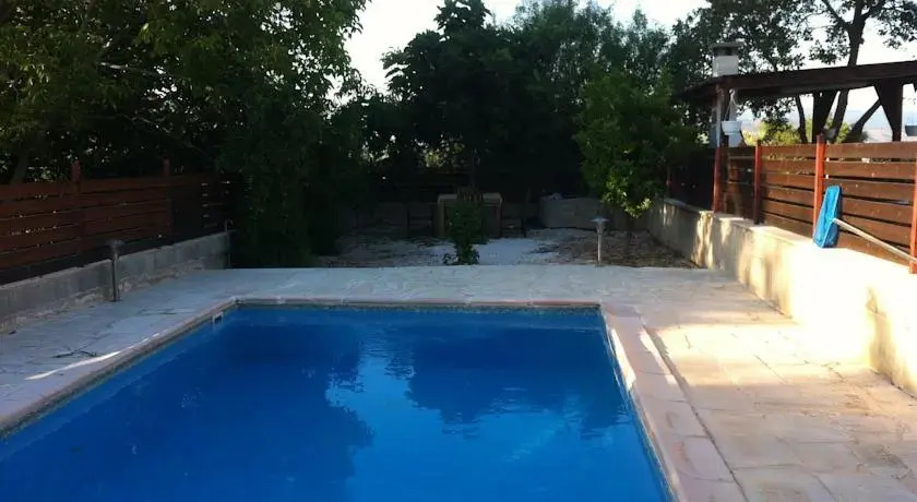 Akourdalia Villas