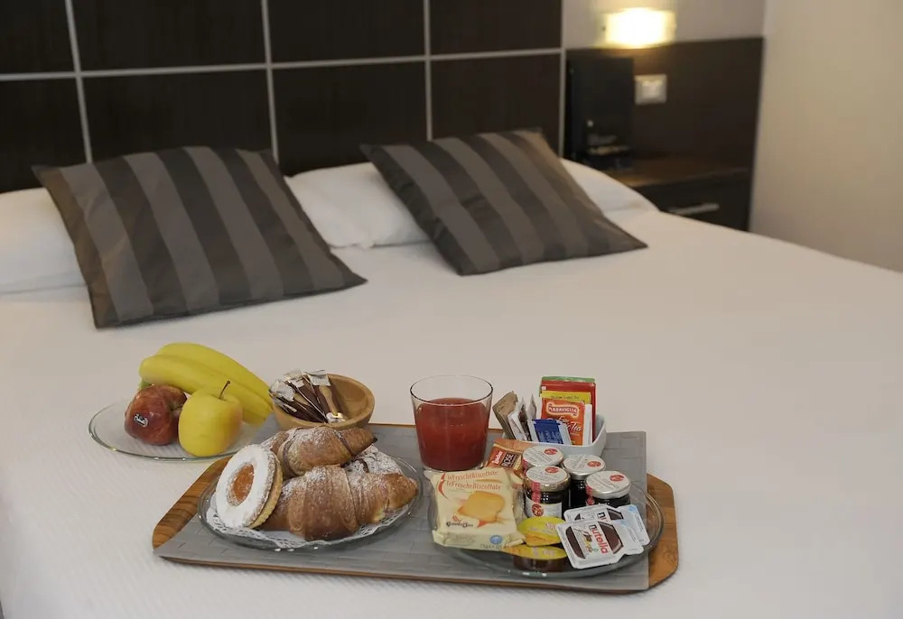 Le M Apartment