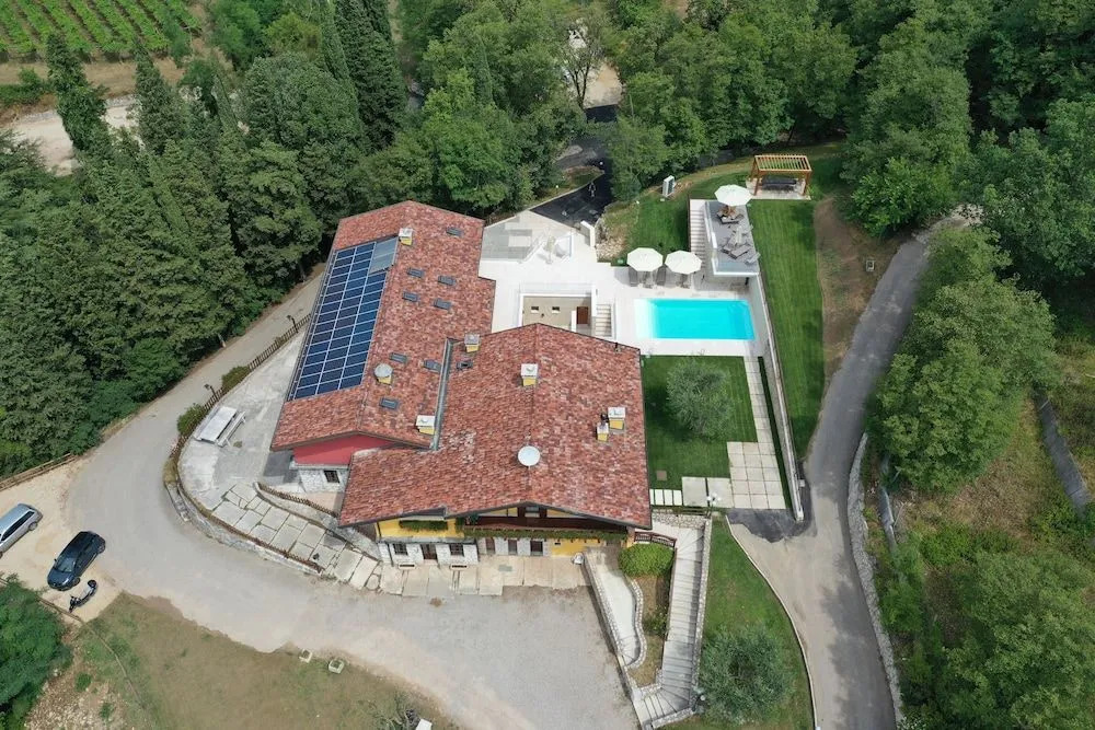 AGRITURISMO ACINATICO WINE RELAIS