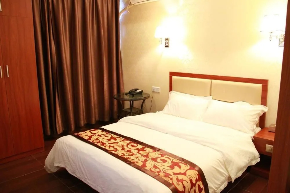 Ruiyixuan Business Hotel