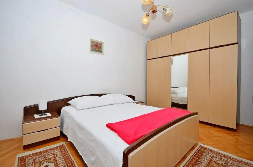 Apartments Marija near Center