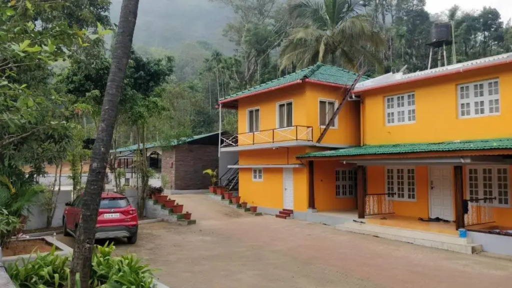 Sherlock Jungle Retreat