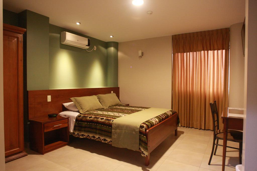 Hotel Puerto Banana
