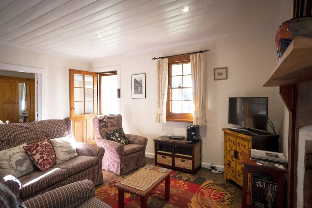 Camerons Cottage