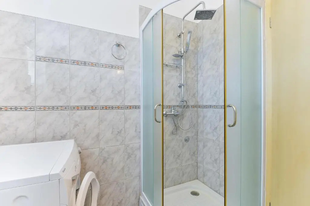 Apartments Crno