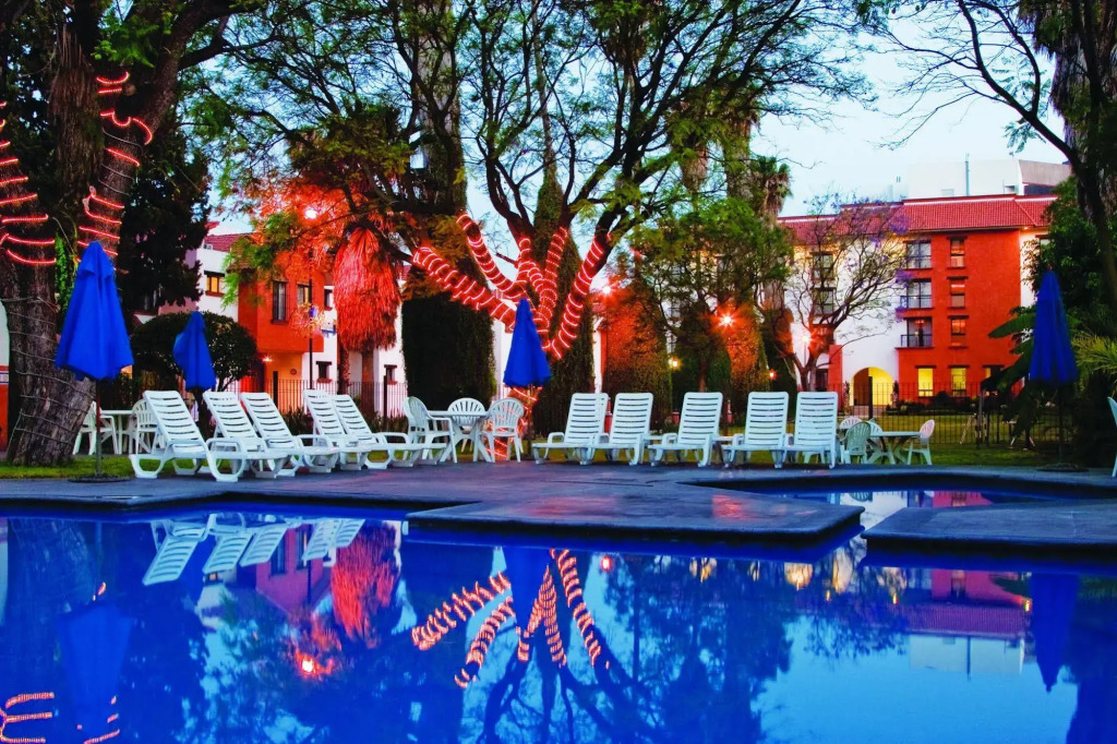 Hotel Flamingo Inn