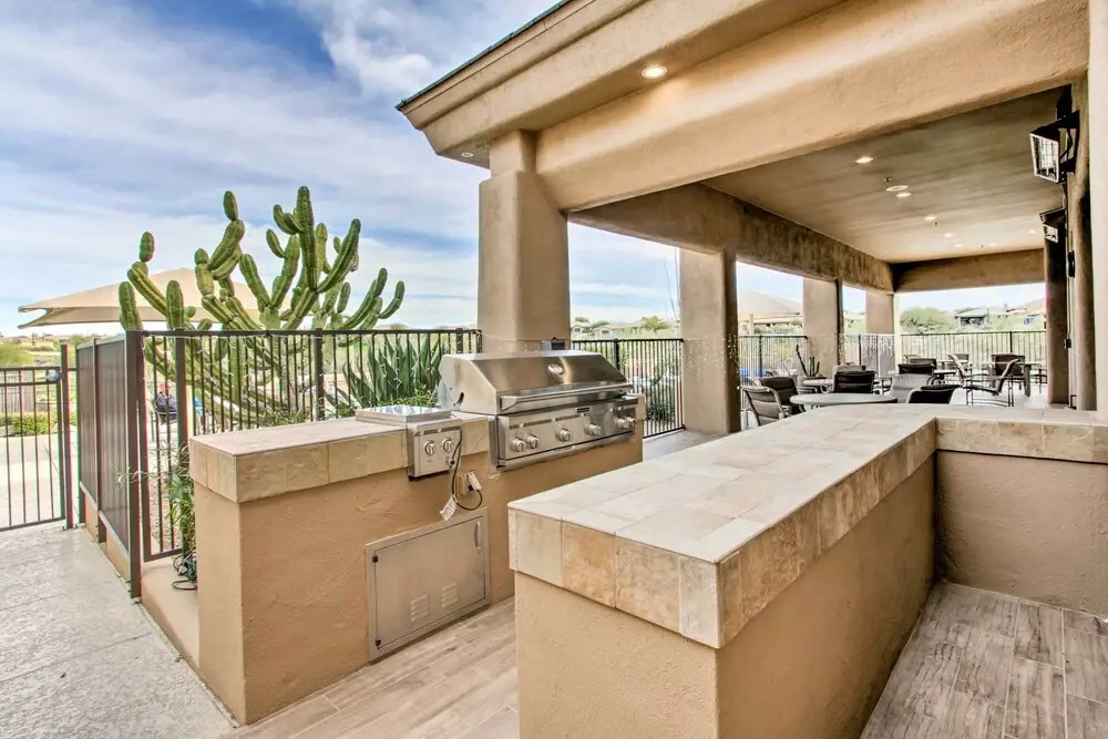 A Golfer's Retreat + Patio: Quiet Scottsdale Home
