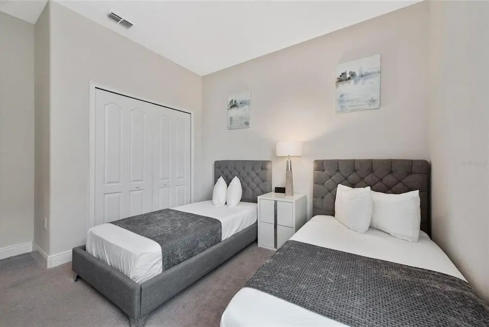 Balmoral Resort-222mcv 4 Bedroom Home by RedAwning