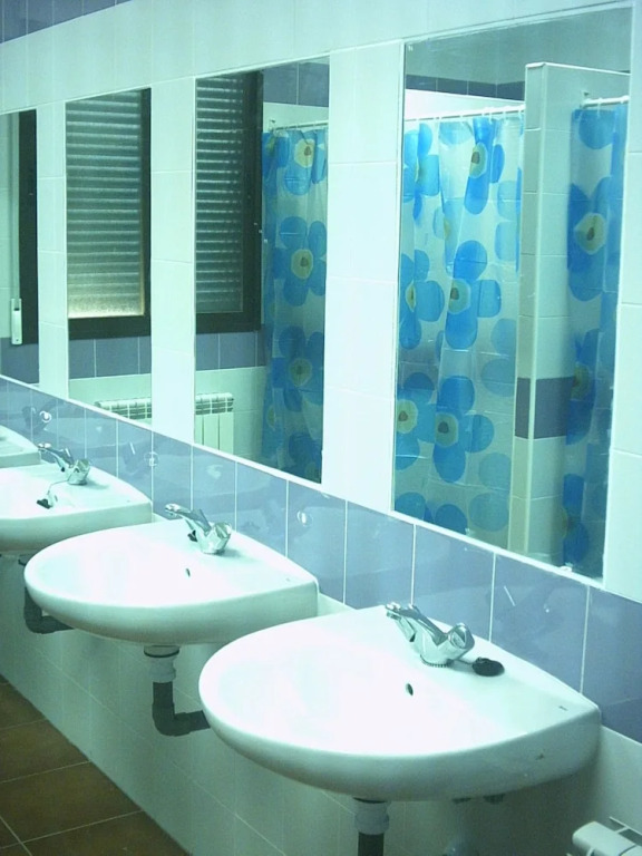 Albergue Serranilla - Hostel