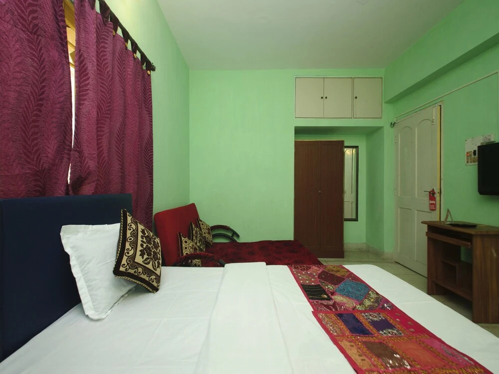 OYO 8503 Apartment Aakash Ganga