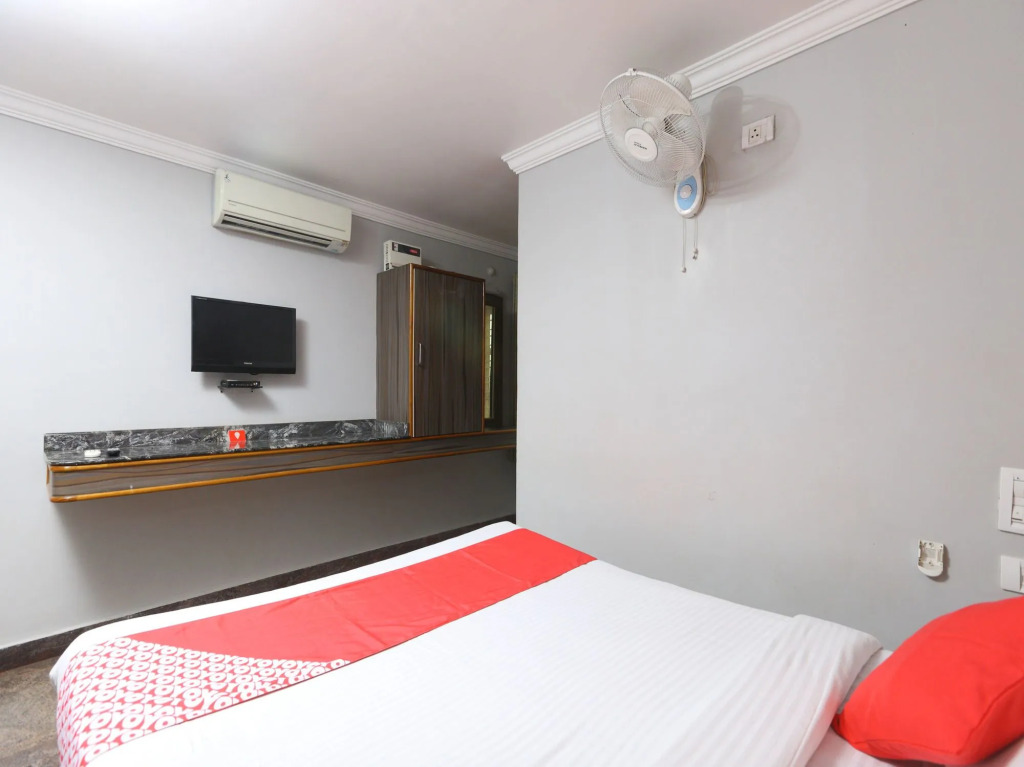 Holidays Dollars Grand by OYO Rooms
