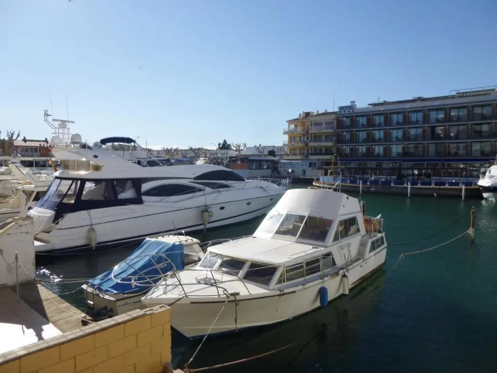 Apart-Rent Port Salins 0155