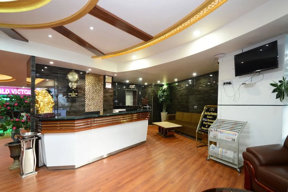 Hotel Golden Manor-City Center Bani Park
