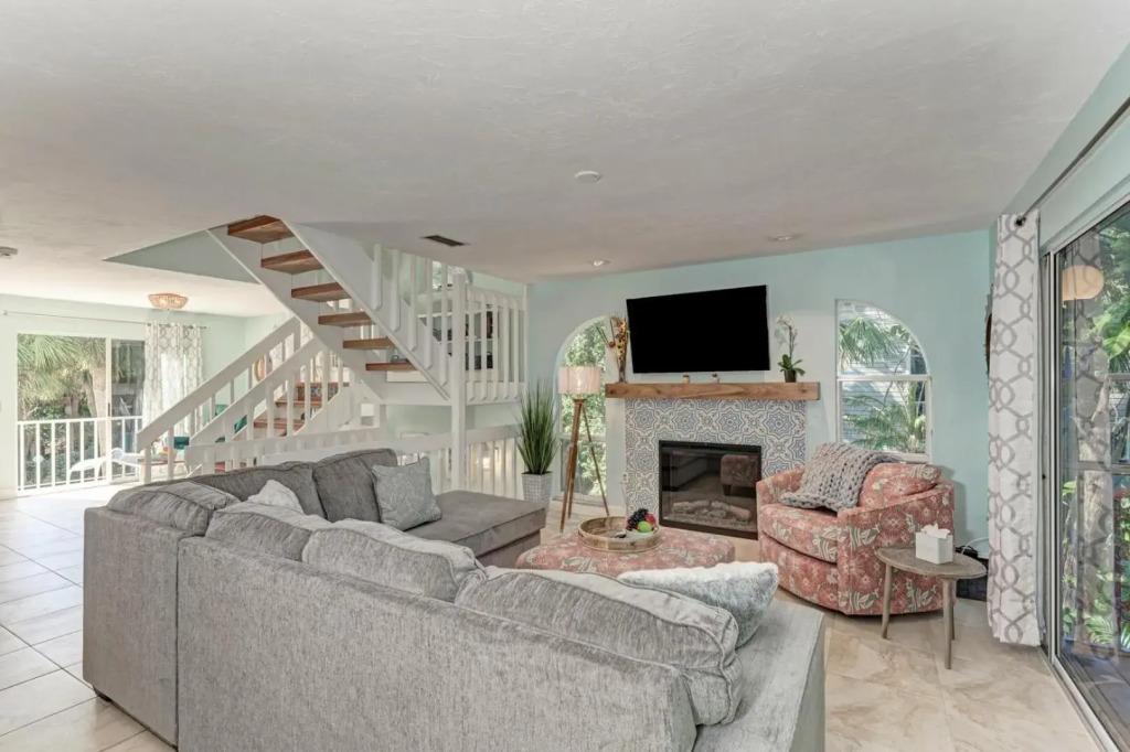 Island Serenity - 6250 Holmes #54