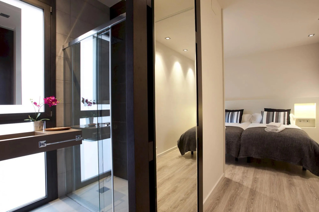 GAUDIR LUXURY · Luxury Apt with Terrace near Pg Gracia