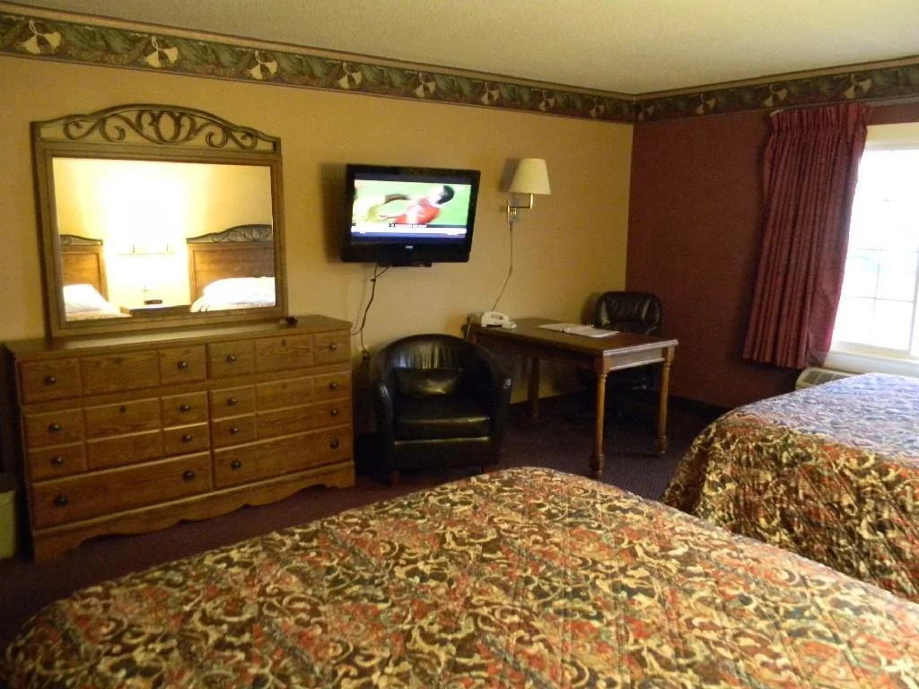 Southfork Motel and Grill