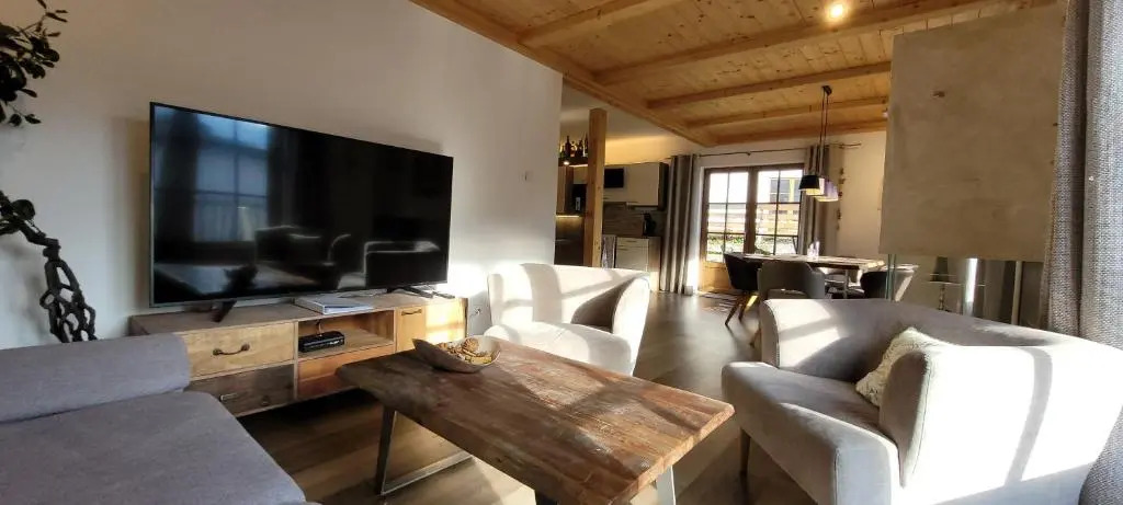 Hochalmbahnen Chalets Rauris 1-02, Maislaufeldweg 1b