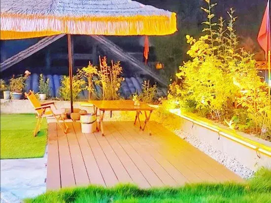 Furong Town Nianxi Courtyard View Guesthouse