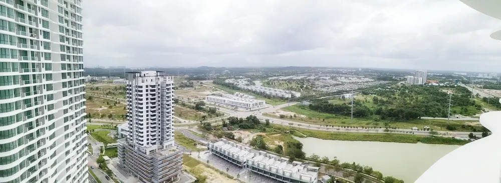 The M Macrolink Hijauan Medini